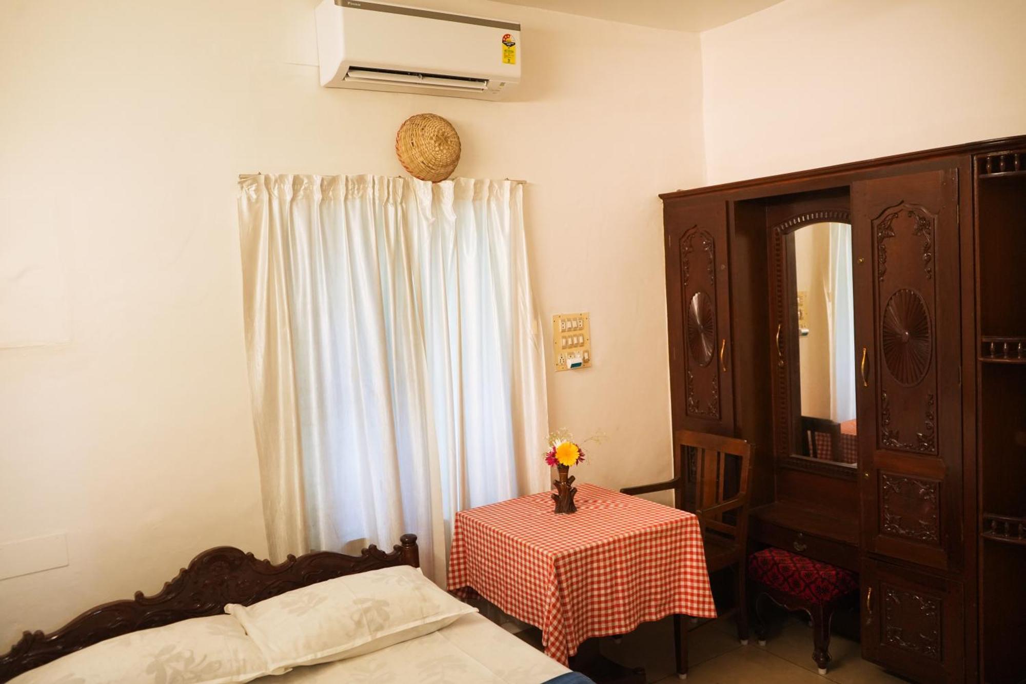 Mother Tree Inn Kochi Εξωτερικό φωτογραφία