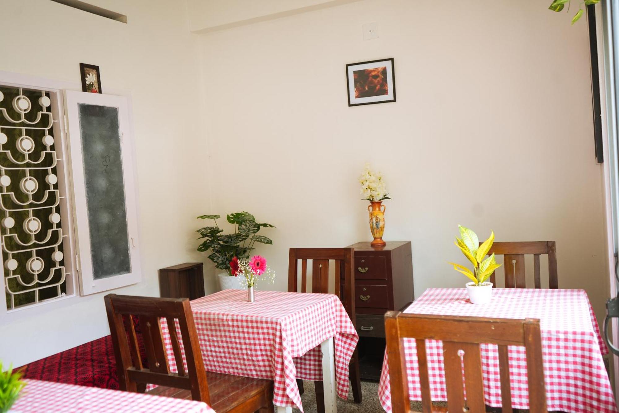 Mother Tree Inn Kochi Εξωτερικό φωτογραφία